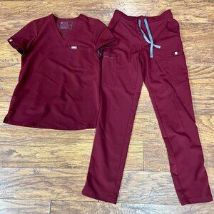 Women's FIGS Scrub Set - Burgundy